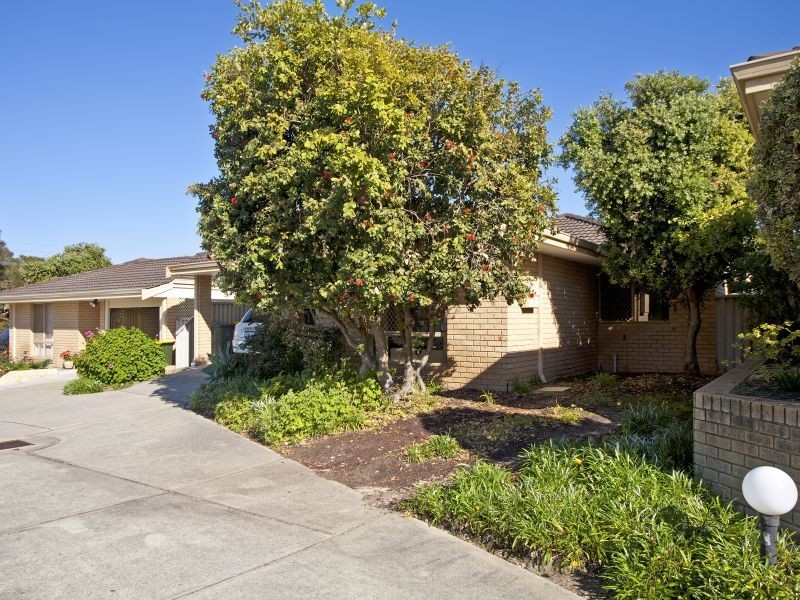 2/104 Waddington Crescent, Koondoola WA 6064