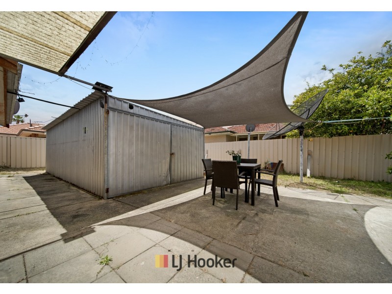 2 Derrington Crescent, Balga WA 6061