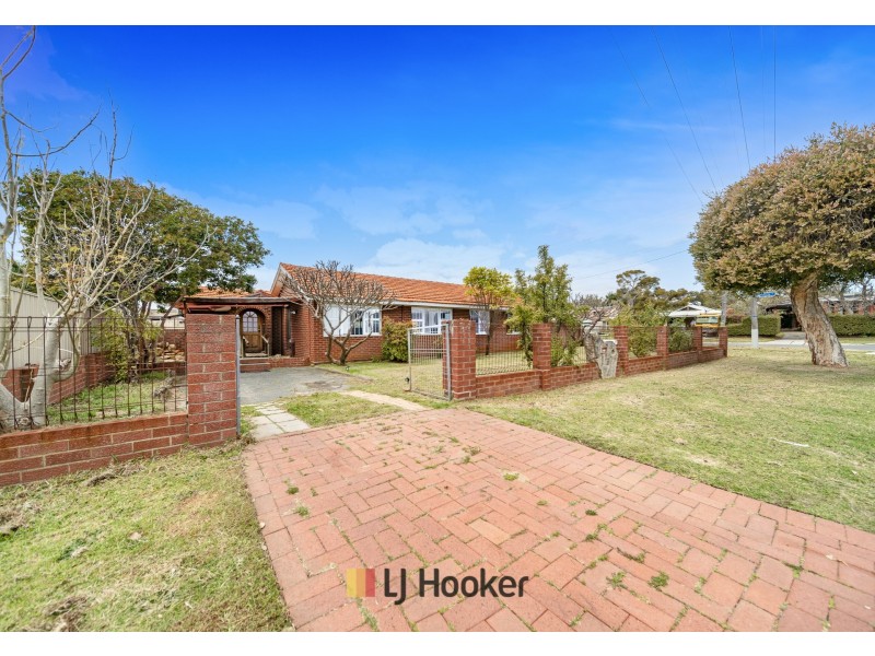 2 Derrington Crescent, Balga WA 6061