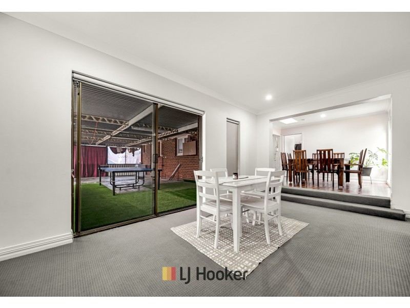 2 Derrington Crescent, Balga WA 6061