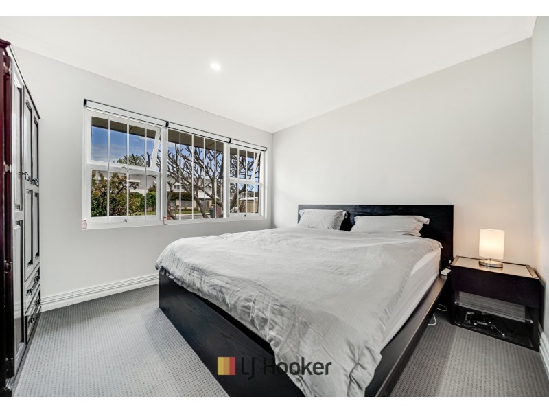 2 Derrington Crescent, Balga WA 6061