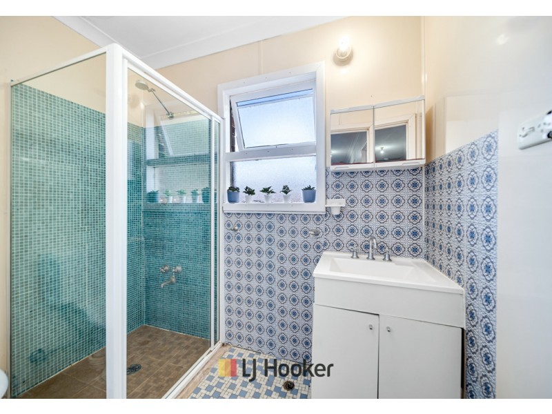 2 Derrington Crescent, Balga WA 6061