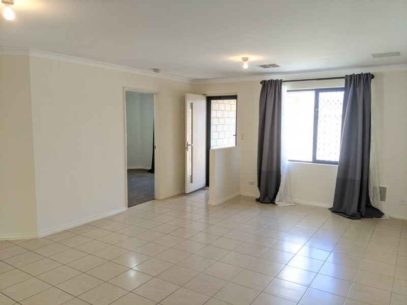 8B Lyndon Street, Nollamara WA 6061