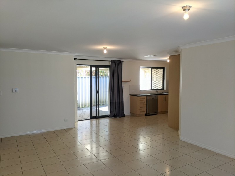 8B Lyndon Street, Nollamara WA 6061