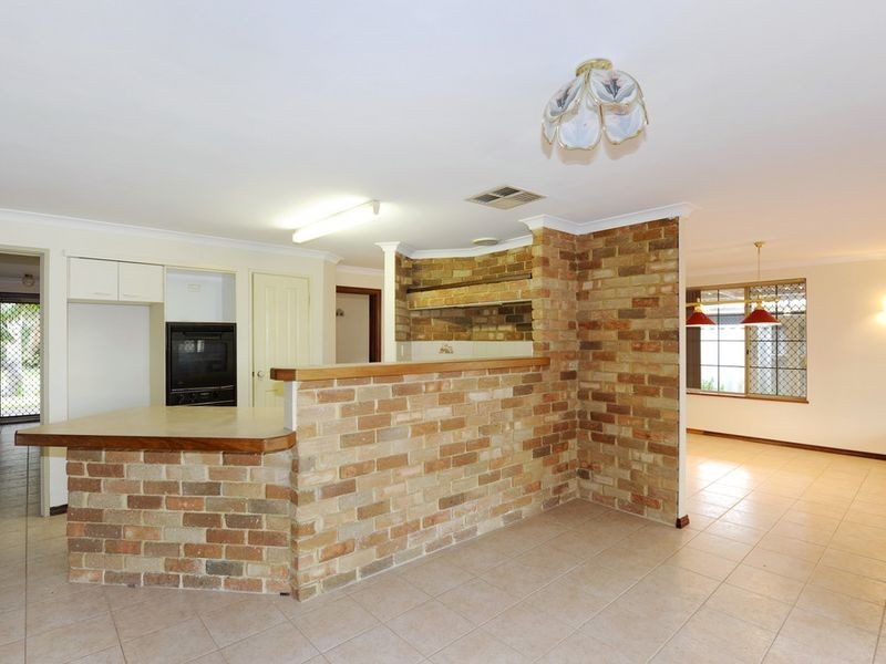 9 Brigadoon, Cooloongup WA 6168