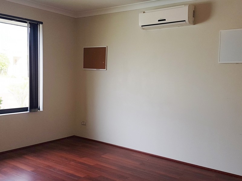 8 Teocote Crescent, Aubin Grove WA 6164