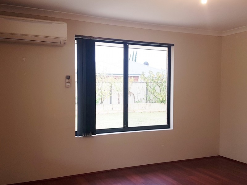 8 Teocote Crescent, Aubin Grove WA 6164