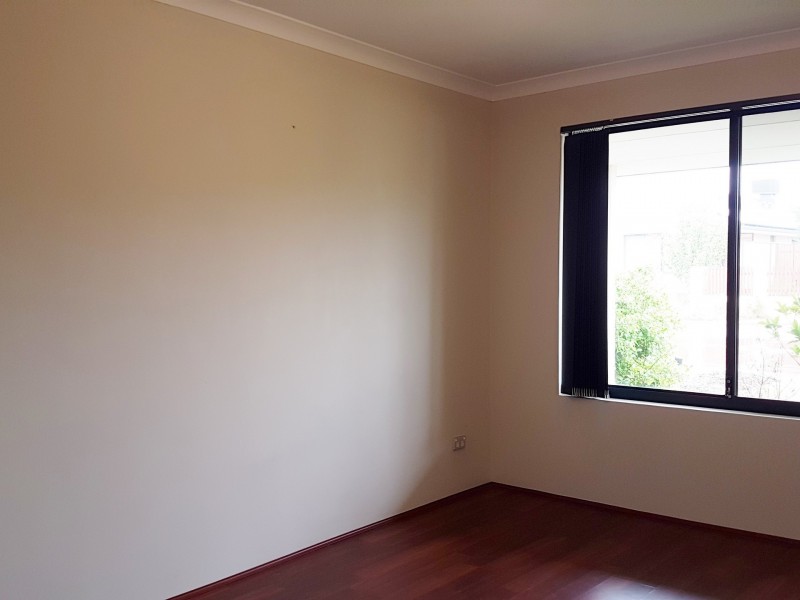 8 Teocote Crescent, Aubin Grove WA 6164