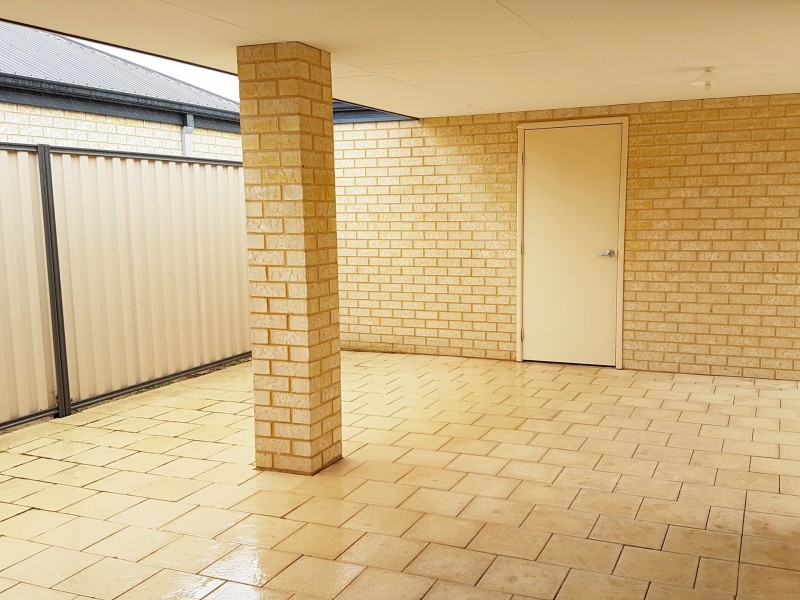 8 Teocote Crescent, Aubin Grove WA 6164