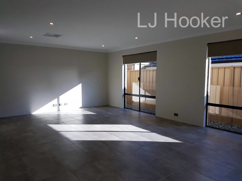 26 Aquamarine Parade, Karnup WA 6176