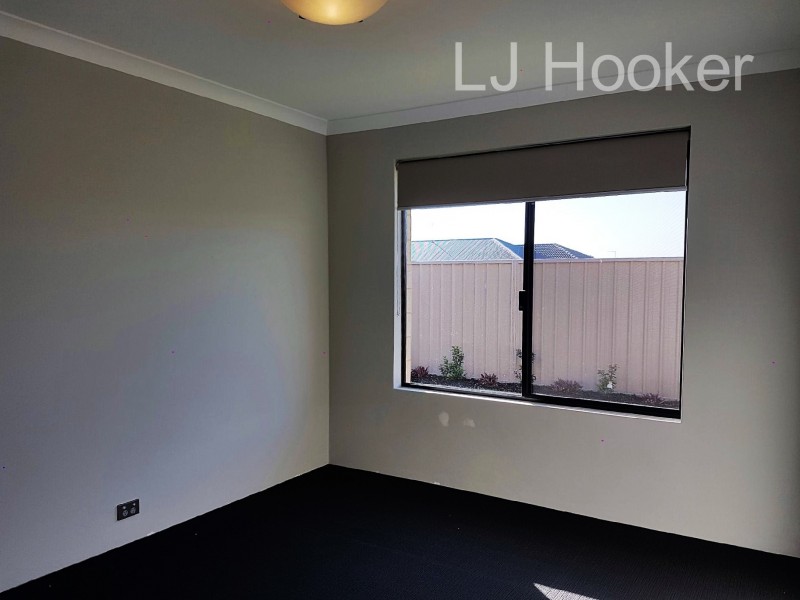 26 Aquamarine Parade, Karnup WA 6176