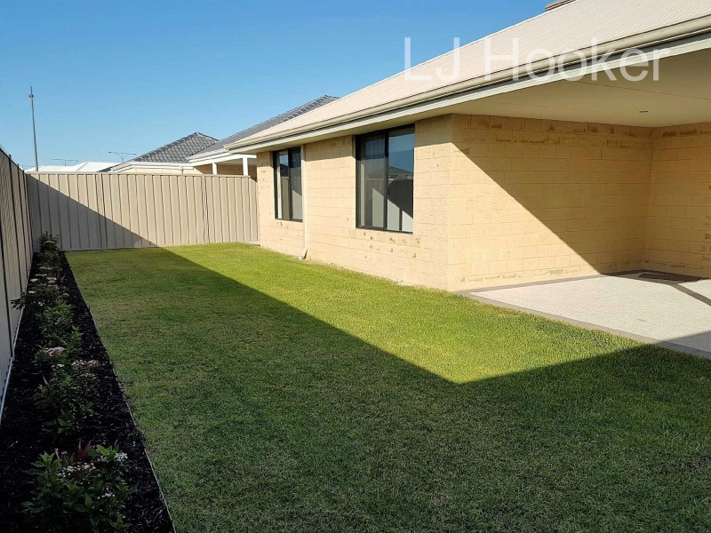 26 Aquamarine Parade, Karnup WA 6176