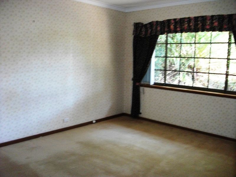 25 Stakehill Rd, Karnup WA 6176