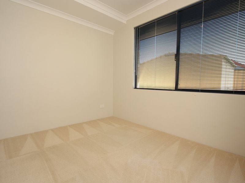 5 Georgina Road, Port Kennedy WA 6172