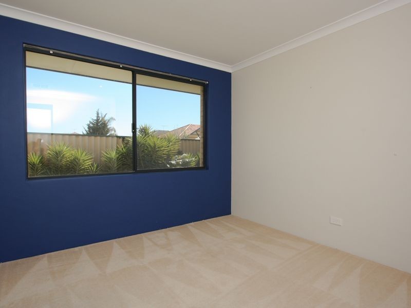 5 Georgina Road, Port Kennedy WA 6172