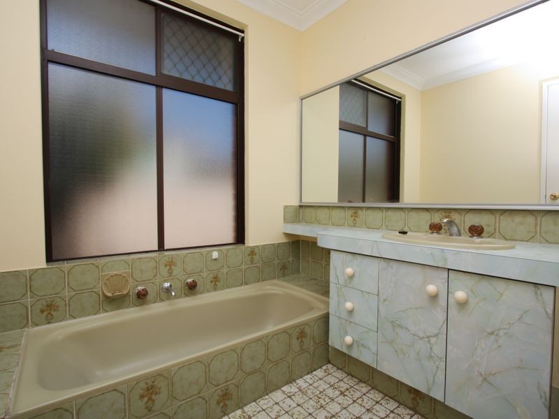 20 Kopai Crescent, Waikiki WA 6169