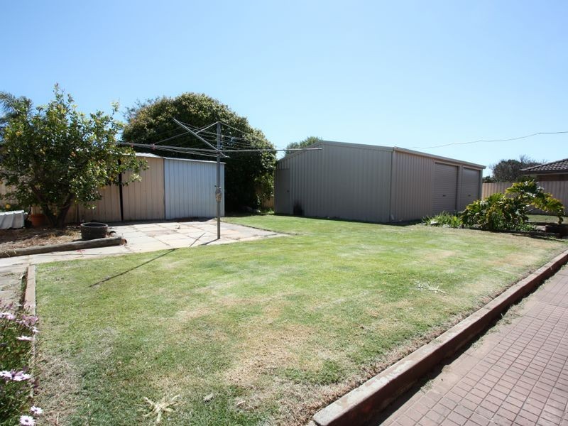 20 Kopai Crescent, Waikiki WA 6169