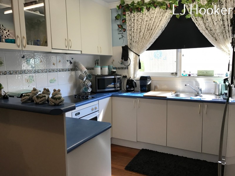 8 Pictor Court, Rockingham WA 6168