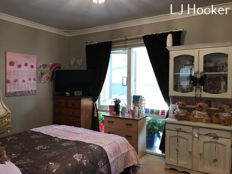 8 Pictor Court, Rockingham WA 6168