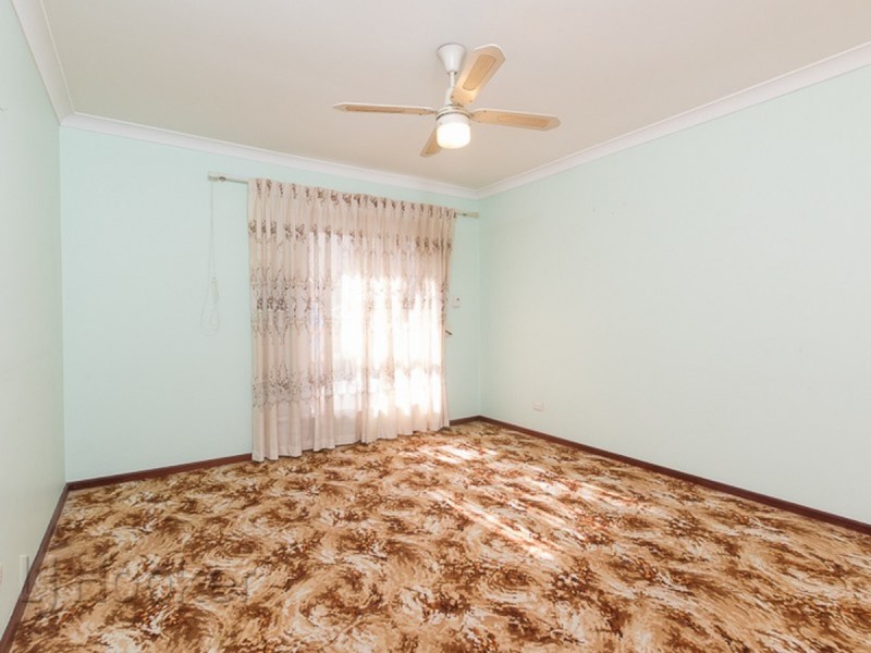 10/11 Louise Street, Rockingham WA 6168