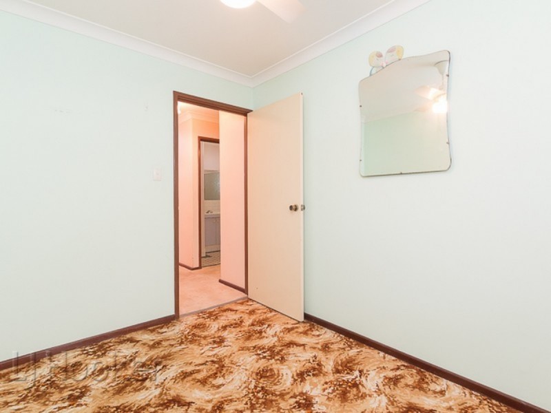 10/11 Louise Street, Rockingham WA 6168