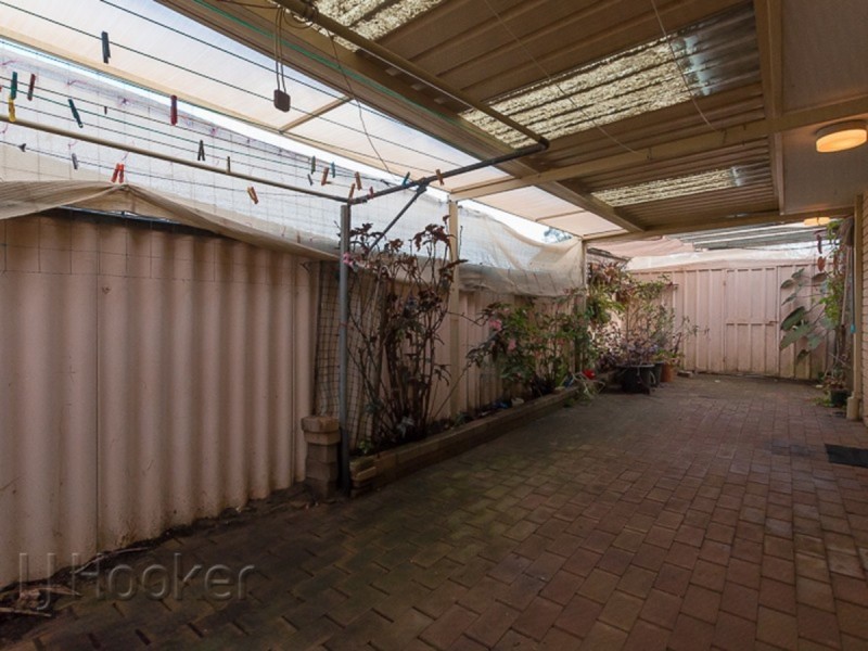 10/11 Louise Street, Rockingham WA 6168