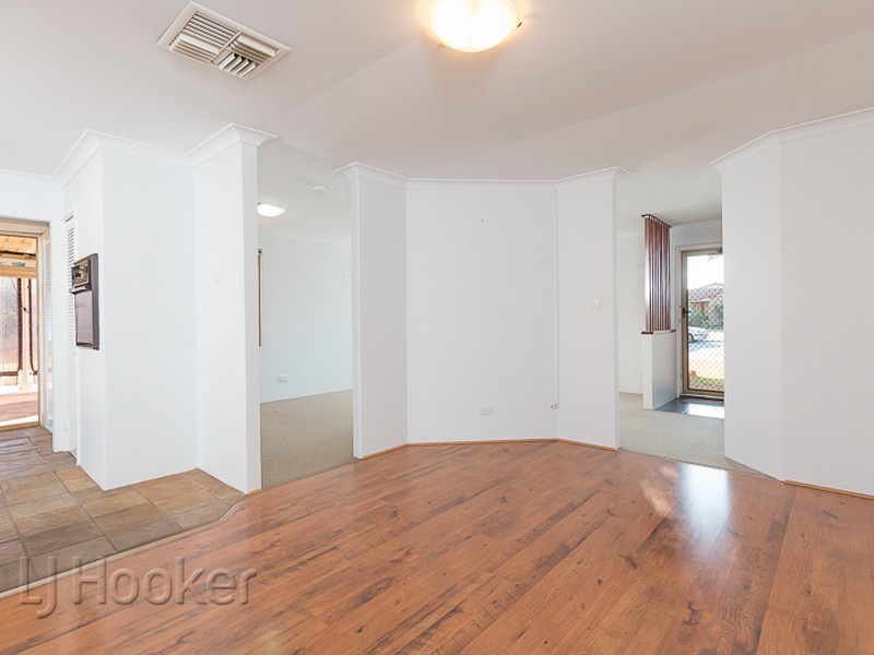 16 Rand Avenue, Waikiki WA 6169