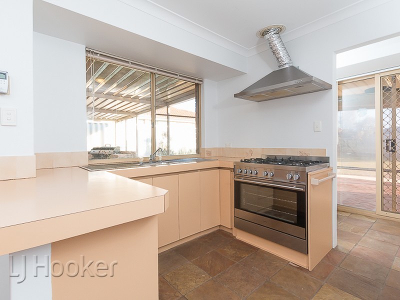 16 Rand Avenue, Waikiki WA 6169