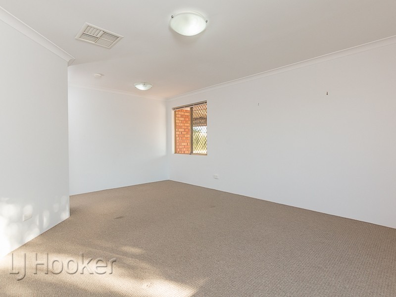 16 Rand Avenue, Waikiki WA 6169