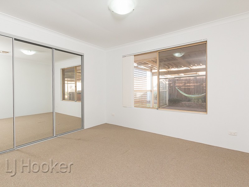 16 Rand Avenue, Waikiki WA 6169