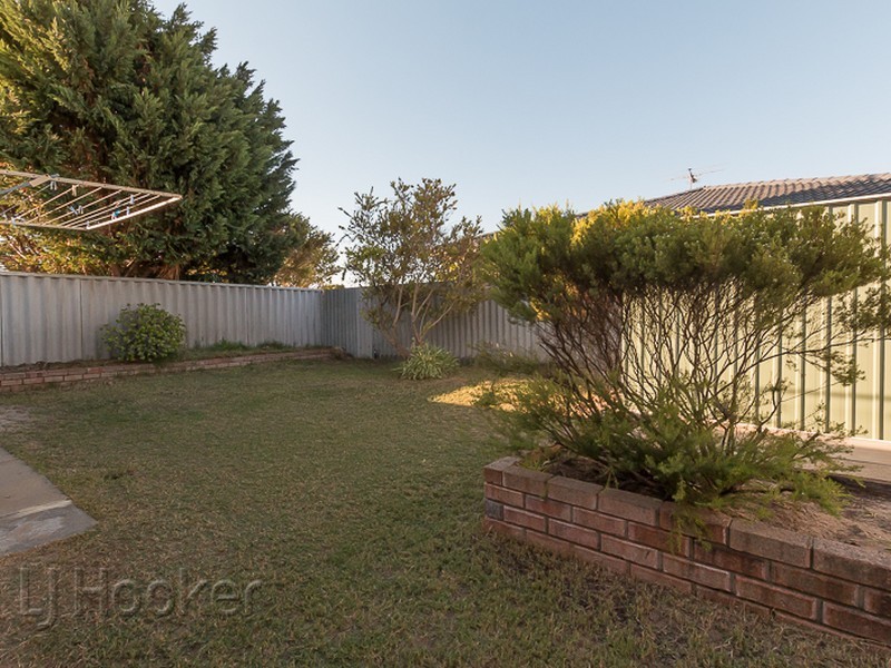 16 Rand Avenue, Waikiki WA 6169