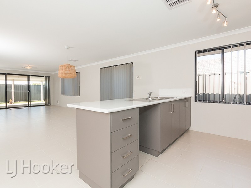 17 Burlington Drive, Baldivis WA 6171