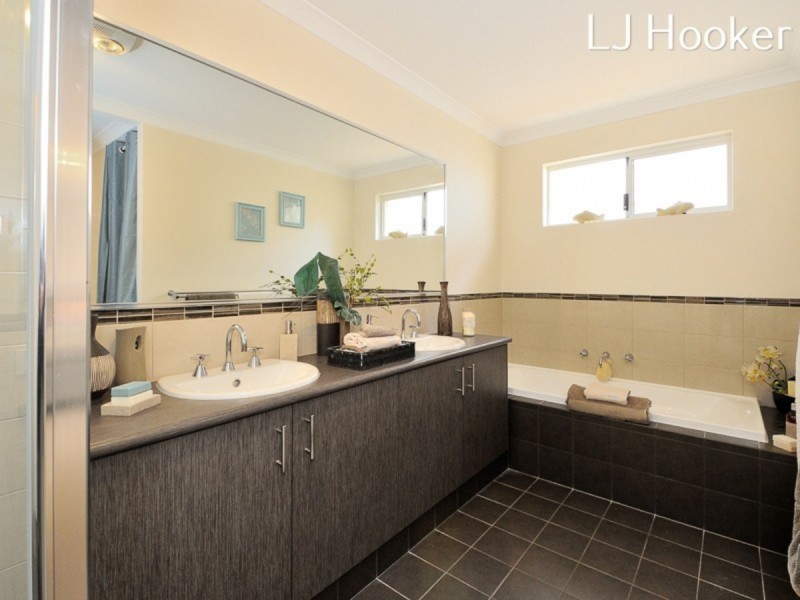 2A Warrender Heights, Secret Harbour WA 6173