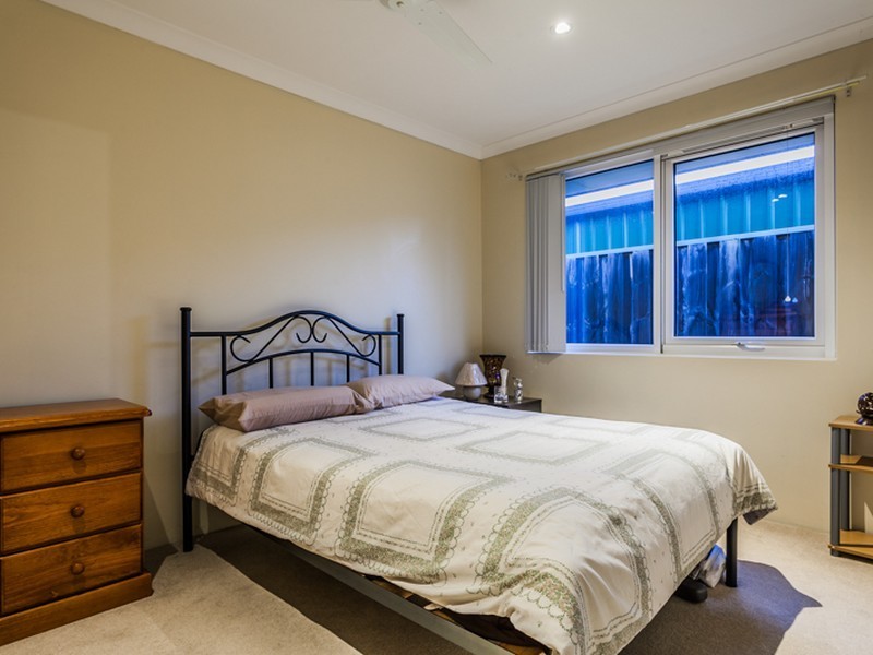 48 Ritchie Drive, Rockingham WA 6168