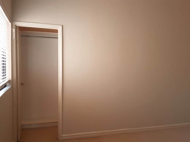 8D Victoria Street, Rockingham WA 6168