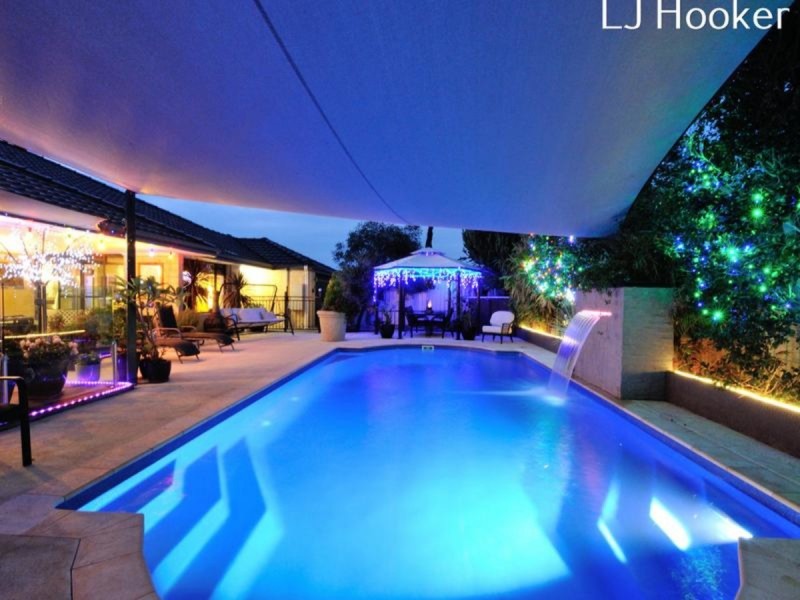 1 Arrowwood Loop, Secret Harbour WA 6173