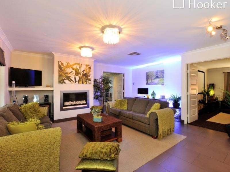 1 Arrowwood Loop, Secret Harbour WA 6173