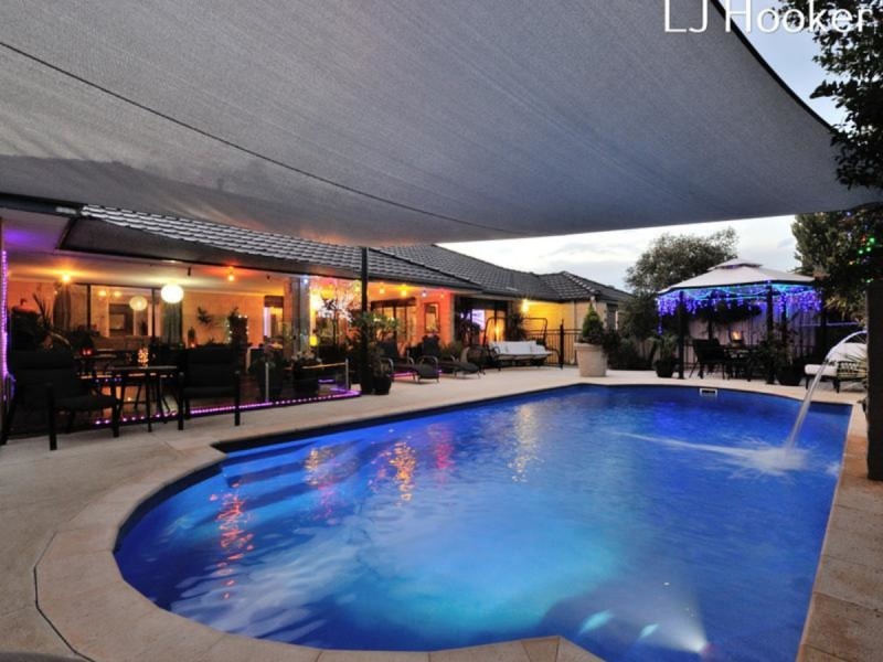 1 Arrowwood Loop, Secret Harbour WA 6173