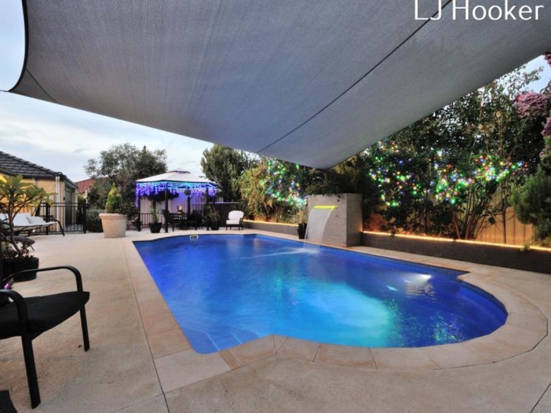 1 Arrowwood Loop, Secret Harbour WA 6173