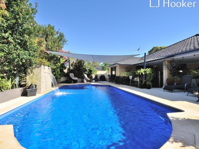 1 Arrowwood Loop, Secret Harbour WA 6173