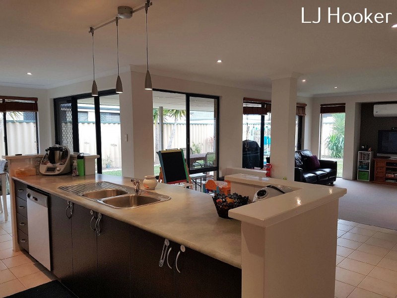 13 Freeling Road, Port Kennedy WA 6172