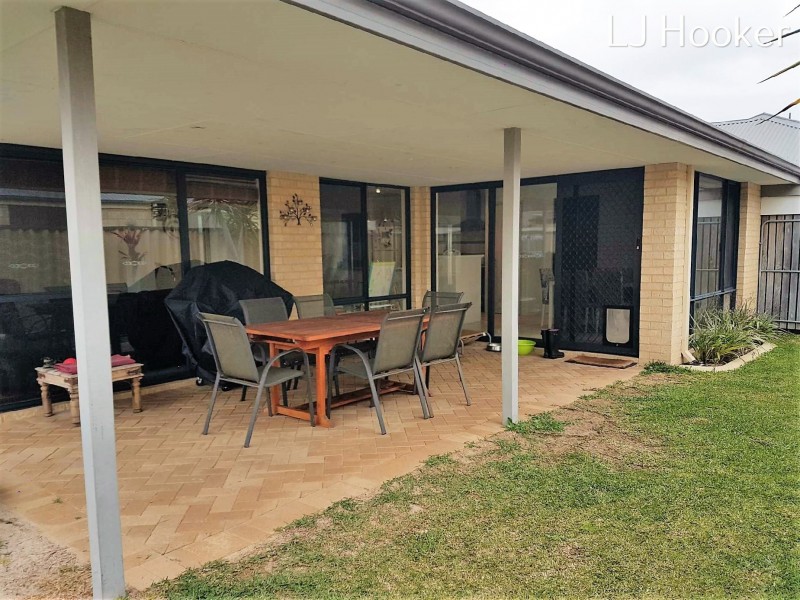 13 Freeling Road, Port Kennedy WA 6172