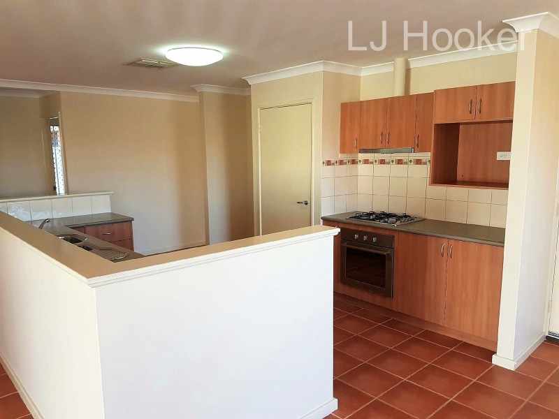 21 Eva Lynch Way, Port Kennedy WA 6172