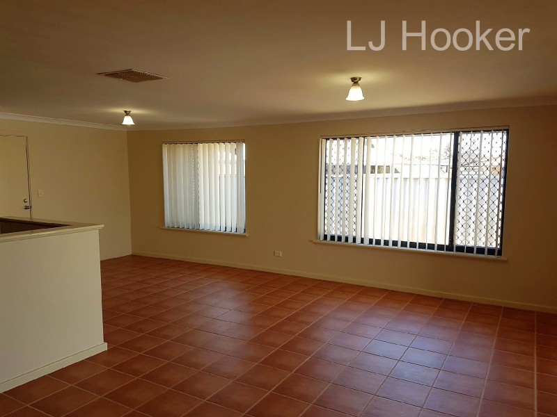 21 Eva Lynch Way, Port Kennedy WA 6172