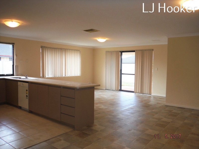 7 Knutsford Crescent, Port Kennedy WA 6172