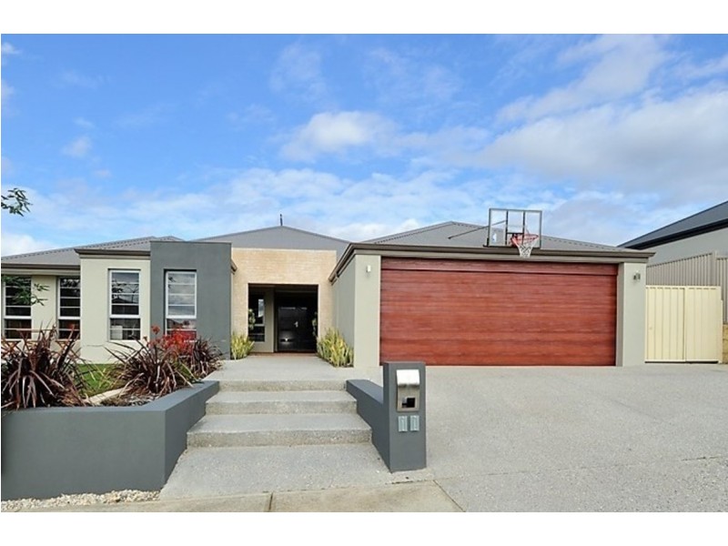 11 Toparoa Street, Baldivis WA 6171