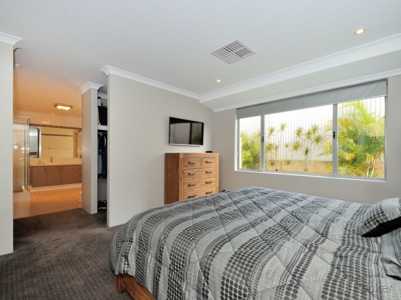 11 Toparoa Street, Baldivis WA 6171