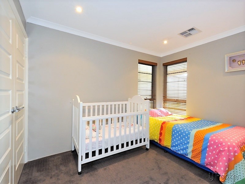 11 Toparoa Street, Baldivis WA 6171