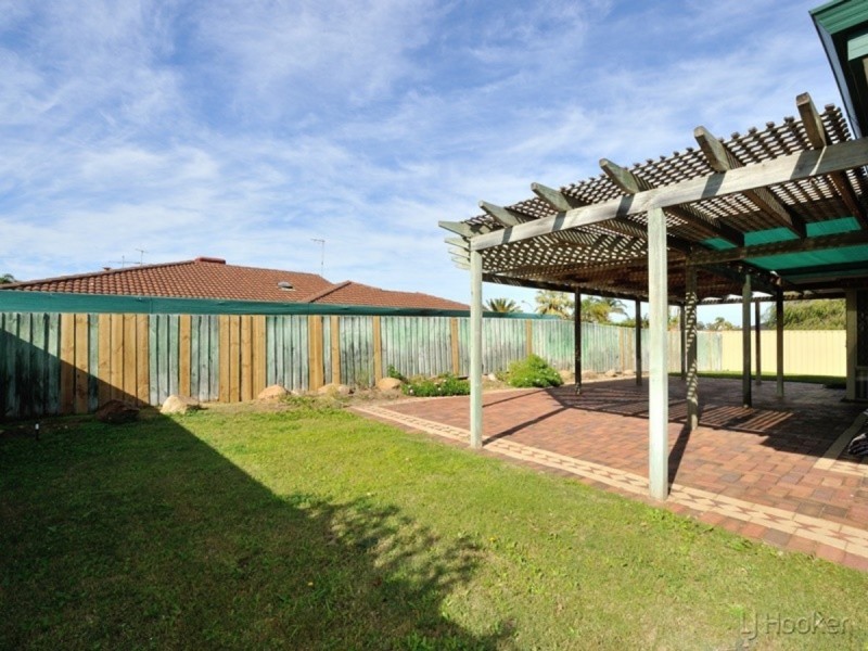 5 Rochester Way, Meadow Springs WA 6210