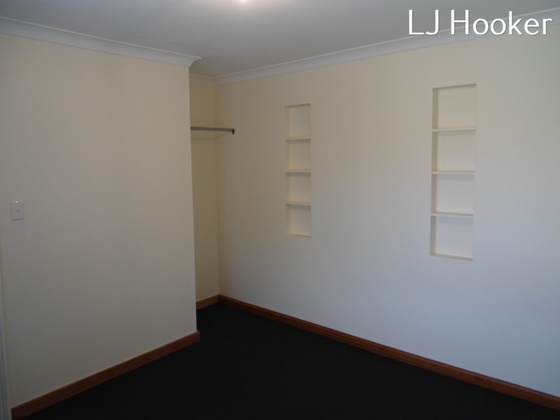 11 Narbonne Gardens, Port Kennedy WA 6172